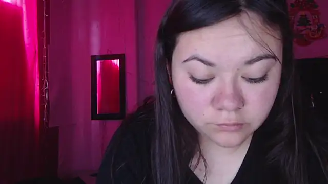 Snapshot of NikkiRous_ chatting on October 2025 02:24:02 PM NikkiRous online show from October 2025 02:24:02 PM