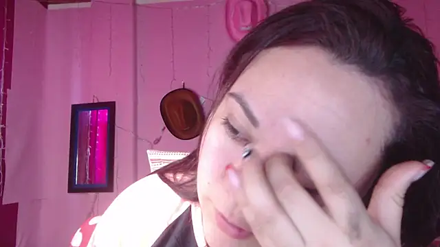 NikkiRous  online show from November 2025 12:51:01 PM