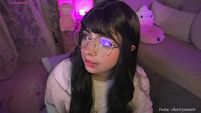 Cheerrysweett online show from February 2026 01:20:02 AM