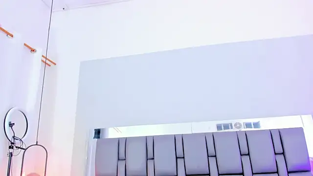 Emily Gil1 online show from February 2025 07:38:02 PM