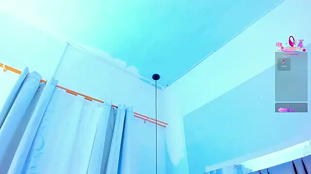 Emily Gil1 online show from October 2025 03:54:01 PM