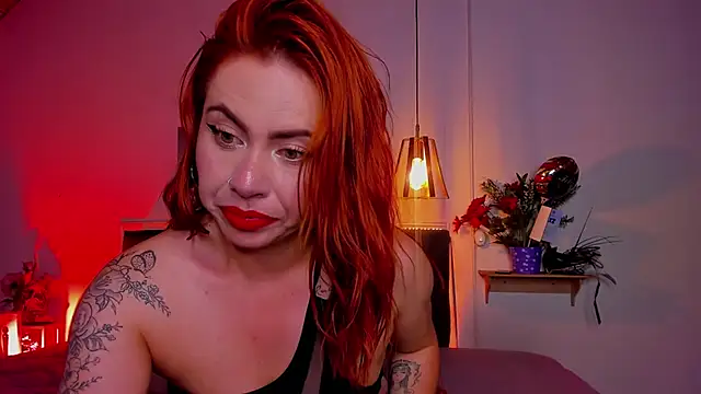 Snapshot of Dulce_charlottee chatting on December 2024 10:48:01 PM Dulce charlottee online show from December 2024 10:48:01 PM