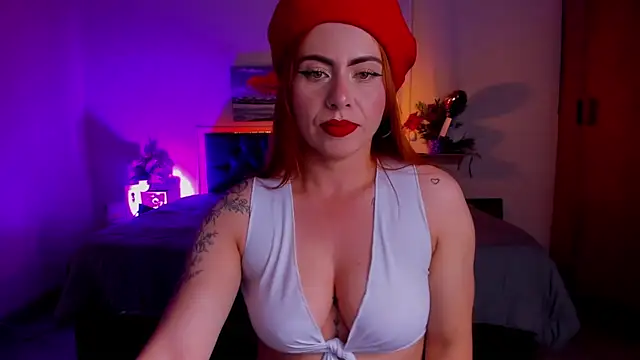 Snapshot of Dulce_charlottee chatting on December 2024 12:32:02 AM Dulce charlottee online show from December 2024 12:32:02 AM