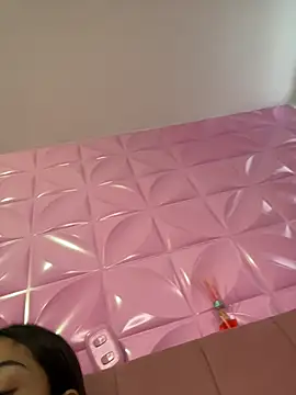 Ema azel online show from February 2025 01:37:02 PM