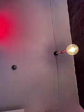 Ema azel online show from October 2025 01:31:02 PM