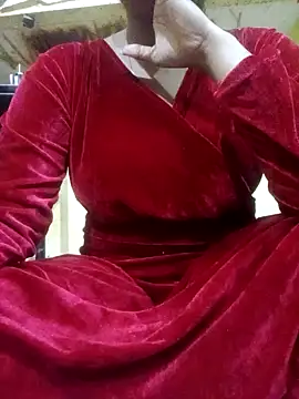 Im Cute online show from February 2025 07:05:01 PM