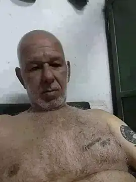 FabiQuilmes online show from March 2025 07:04:02 PM