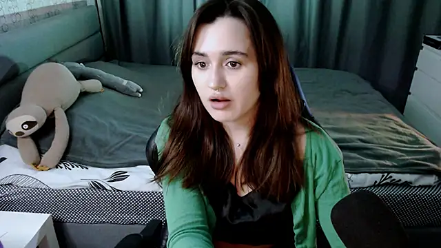 Snapshot of KiraYammy chatting on March 2025 10:43:02 PM KiraYammy online show from March 2025 10:43:02 PM