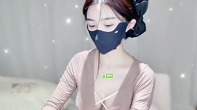 Snapshot of Duduludululu chatting on November 2025 07:40:01 AM Duduludululu online show from November 2025 07:40:01 AM