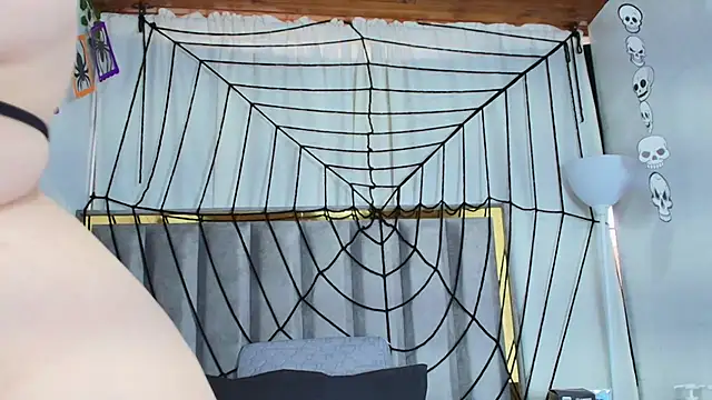 Zoe Curvy online show from October 2025 12:25:01 PM