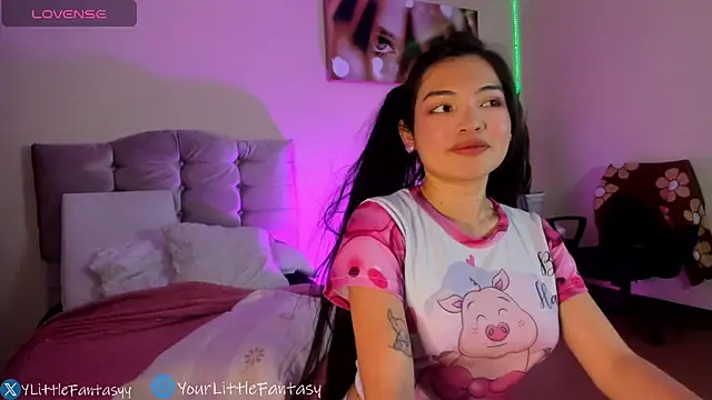 lauvelez   online show from June 2026 01:36:01 PM