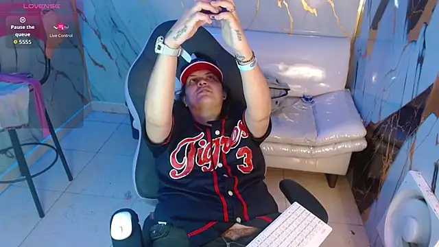 snowflake xxx online show from January 2026 04:16:01 AM