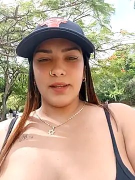 Snapshot of camiysebas21 chatting on October 2025 06:51:01 PM camiysebas21 online show from October 2025 06:51:01 PM