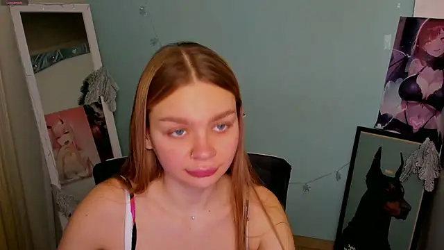 Molly sweetie online show from December 2024 06:42:02 AM