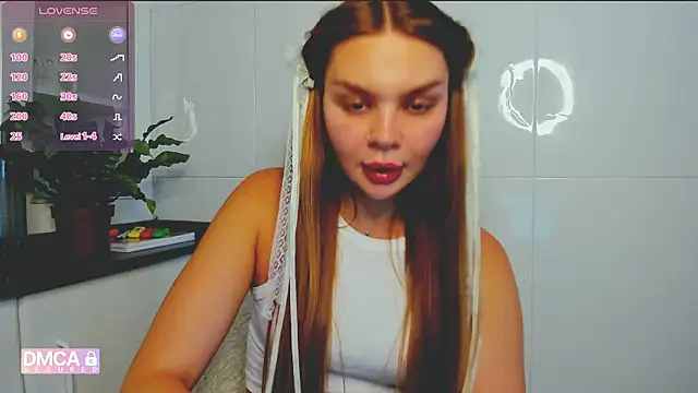 Molly sweetie online show from June 2026 06:55:02 PM