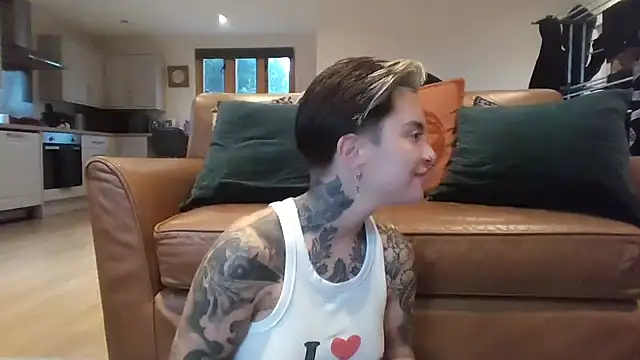 Rubyrichhxo online show from November 2025 09:47:02 AM