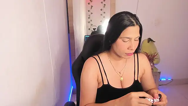 Snapshot of hellensexy chatting on February 2025 08:53:01 PM hellensexy online show from February 2025 08:53:01 PM