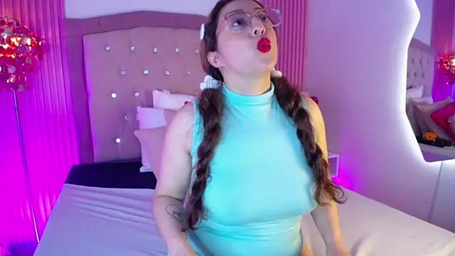 AnnadirtyXo online show from March 2026 05:08:02 AM