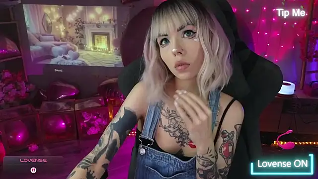 Kerry Kirk online show from February 2026 09:52:01 PM