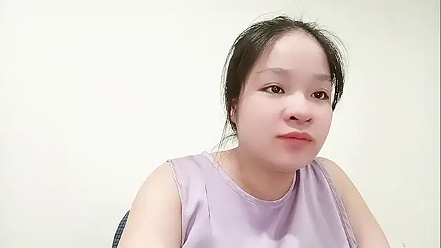Snapshot of Milajinxi chatting on May 2026 12:52:02 AM Milajinxi online show from May 2026 12:52:02 AM