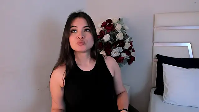 Snapshot of CamilaSofiia chatting on January 2025 07:27:01 PM CamilaSofiia online show from January 2025 07:27:01 PM
