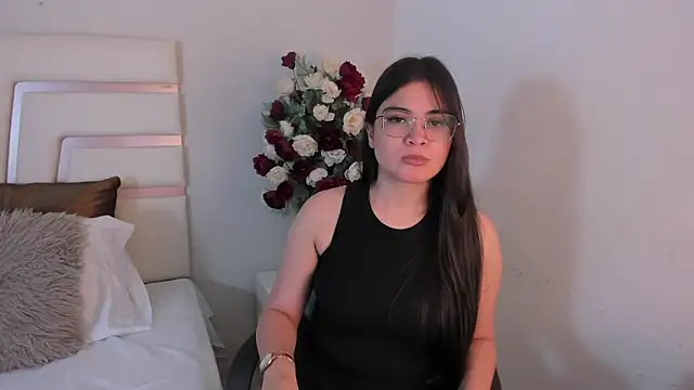 Snapshot of CamilaSofiia chatting on February 2025 07:42:01 PM CamilaSofiia online show from February 2025 07:42:01 PM