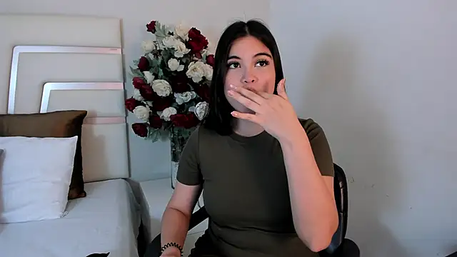 Snapshot of CamilaSofiia chatting on February 2025 07:46:01 PM CamilaSofiia online show from February 2025 07:46:01 PM