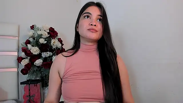 Snapshot of CamilaSofiia chatting on March 2025 10:44:01 PM CamilaSofiia online show from March 2025 10:44:01 PM