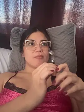 Snapshot of CamilaSofiia chatting on October 2025 05:08:01 PM CamilaSofiia online show from October 2025 05:08:01 PM