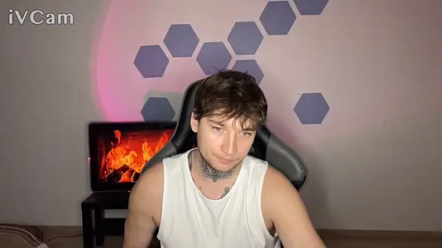 Chris Tyson online show from November 2025 11:14:01 PM