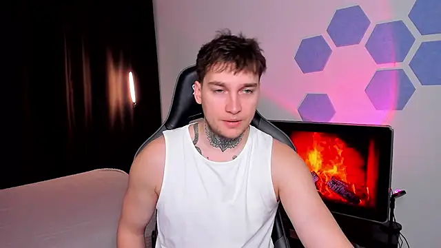 Chris Tyson online show from December 2025 12:45:01 PM