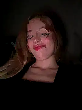 Snapshot of LoraaDoll chatting on October 2025 03:32:01 PM LoraaDoll online show from October 2025 03:32:01 PM