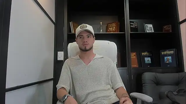 EdwardRoss  online show from March 2025 07:06:02 PM