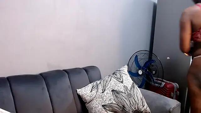 LongPussyLipsxx online show from October 2025 08:30:02 PM