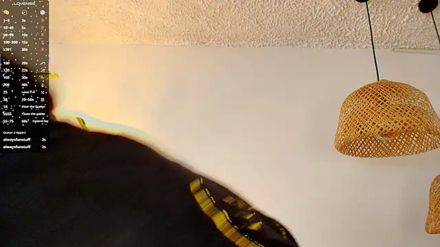 Fluffy Bubble21 online show from March 2025 10:22:01 AM