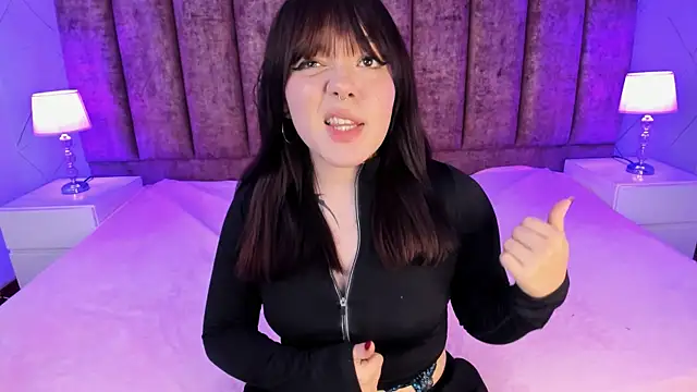 Fluffy Bubble21 online show from March 2025 10:21:02 AM