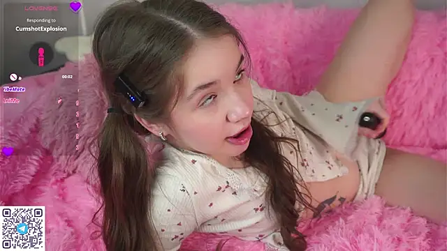 AmiLewis online show from February 2025 04:50:01 AM