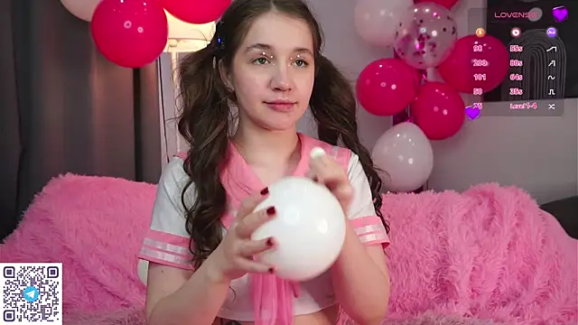 AmiLewis online show from March 2025 07:42:02 AM