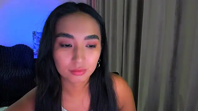 Snapshot of worldofkim chatting on February 2025 09:04:02 PM worldofkim online show from February 2025 09:04:02 PM