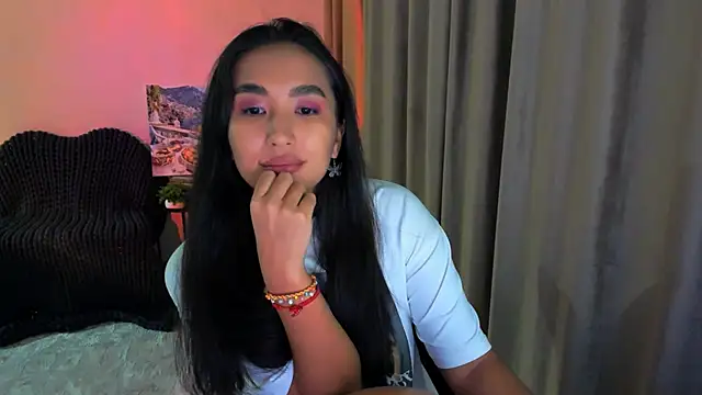 Snapshot of worldofkim chatting on February 2025 08:37:01 PM worldofkim online show from February 2025 08:37:01 PM