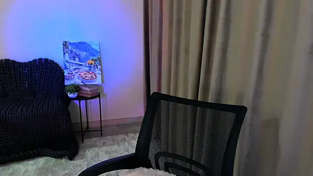 Snapshot of worldofkim chatting on March 2025 04:40:02 PM worldofkim online show from March 2025 04:40:02 PM