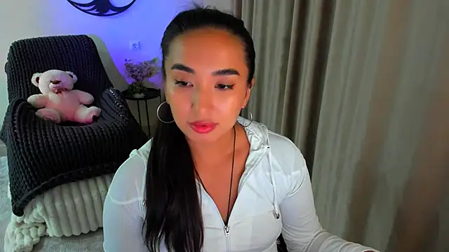 Snapshot of worldofkim chatting on September 2025 08:21:01 PM worldofkim online show from September 2025 08:21:01 PM