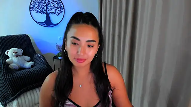 Snapshot of worldofkim chatting on September 2025 07:50:01 PM worldofkim online show from September 2025 07:50:01 PM