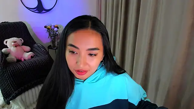 Snapshot of worldofkim chatting on November 2025 01:24:01 PM worldofkim online show from November 2025 01:24:01 PM