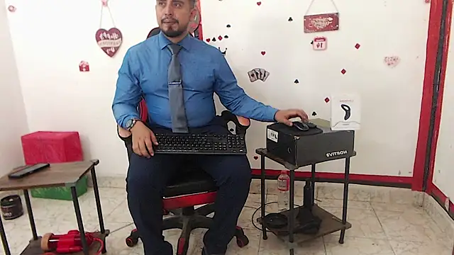 Snapshot of KalethBigDick chatting on February 2026 05:03:02 AM KalethBigDick online show from February 2026 05:03:02 AM