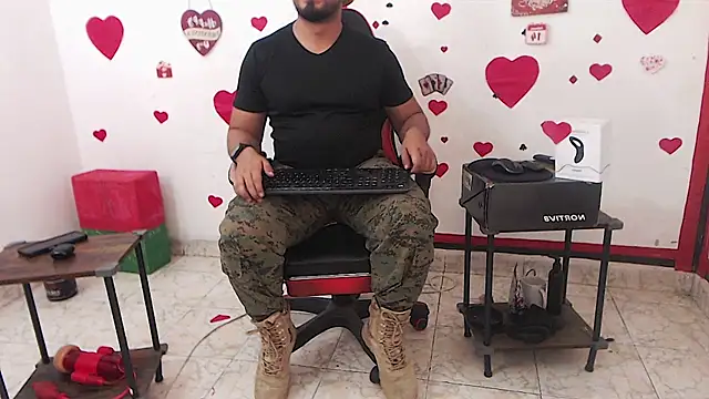 Snapshot of KalethBigDick chatting on February 2026 02:35:01 PM KalethBigDick online show from February 2026 02:35:01 PM