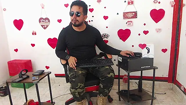 Snapshot of KalethBigDick chatting on February 2026 10:14:01 AM KalethBigDick online show from February 2026 10:14:01 AM