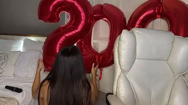 UrLillShy online show from December 2025 01:26:02 AM