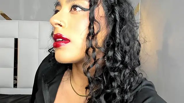 Snapshot of magic_marg chatting on January 2025 08:18:01 PM magic marg online show from January 2025 08:18:01 PM