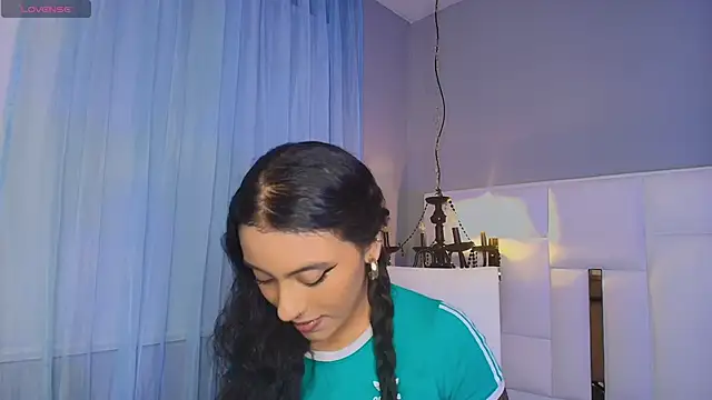 Snapshot of magic_marg chatting on March 2025 09:02:02 PM magic marg online show from March 2025 09:02:02 PM